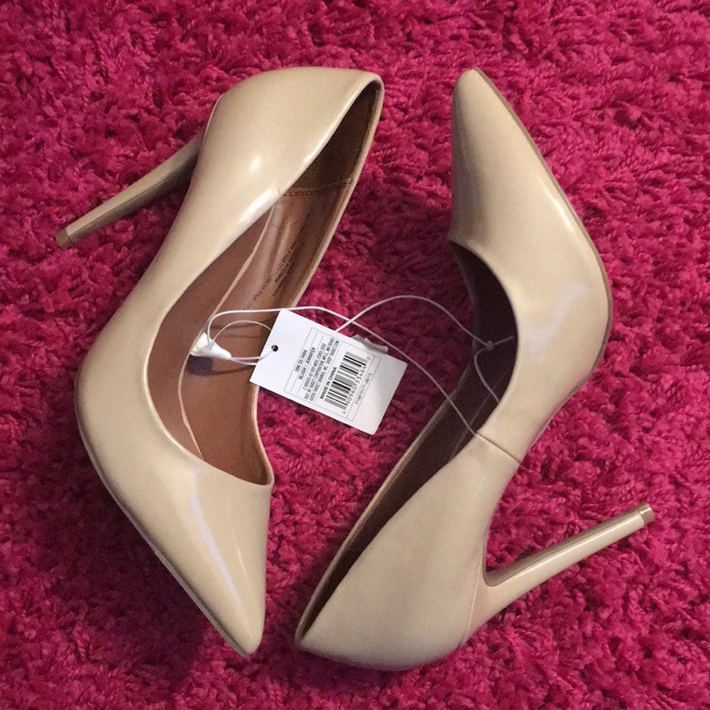 Sexy Nude Pumps